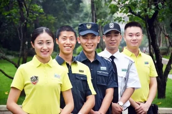 普及防洪减灾知识，增强抗灾自救能力
